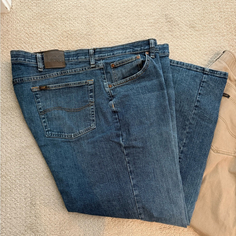 Lee Men's Relaxed Fit Blue Jeans